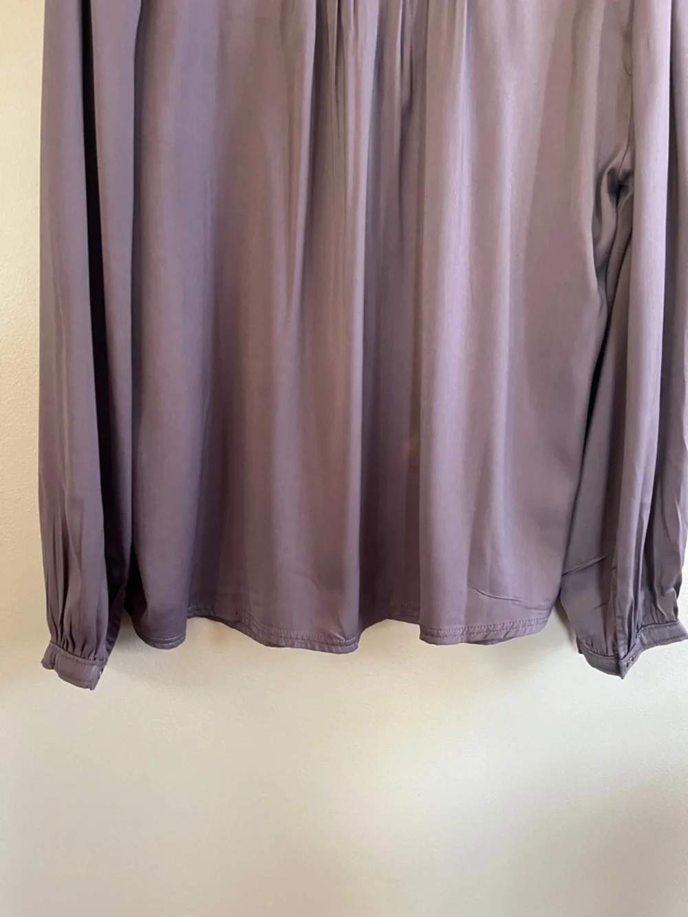 Anthropologie Silky Smocked Yoke Long Sleeve Purple Button down Shirt size large - Picture 13 of 16